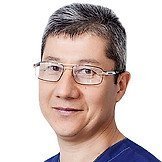 Врач Таджиев Рустам Ишманович